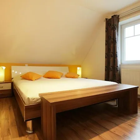 Schwannest 2 Apartment *